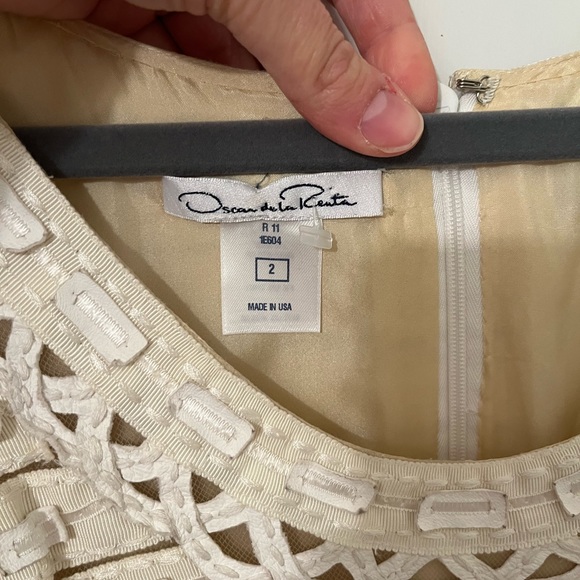 Oscar De La Renta Sleeveless White Ribbon and Leather Knee Length Dress (R11) - Picture 3 of 9